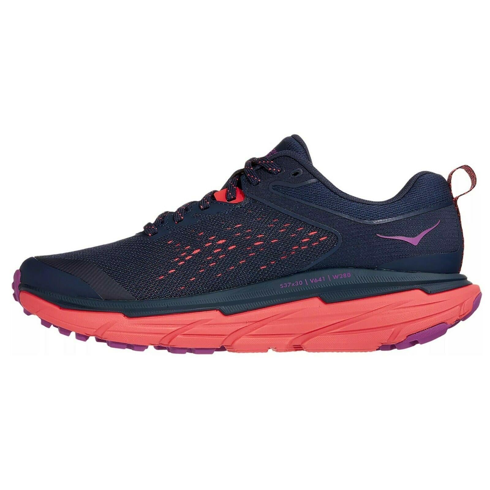 Hoka Running Femenino Challenger ATR 6 Black Iris/Hot Coral